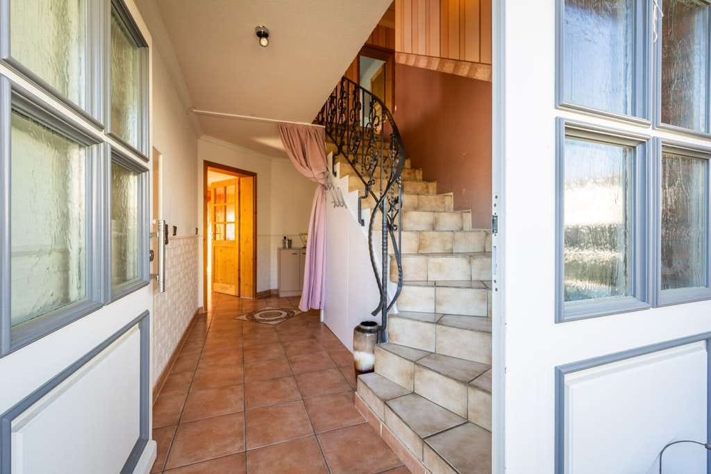 Immobilie in Brohl-Lützing - 133 m² Familienglück: Einfamilienhaus mit Garten, Hof & Garage - Bild 1