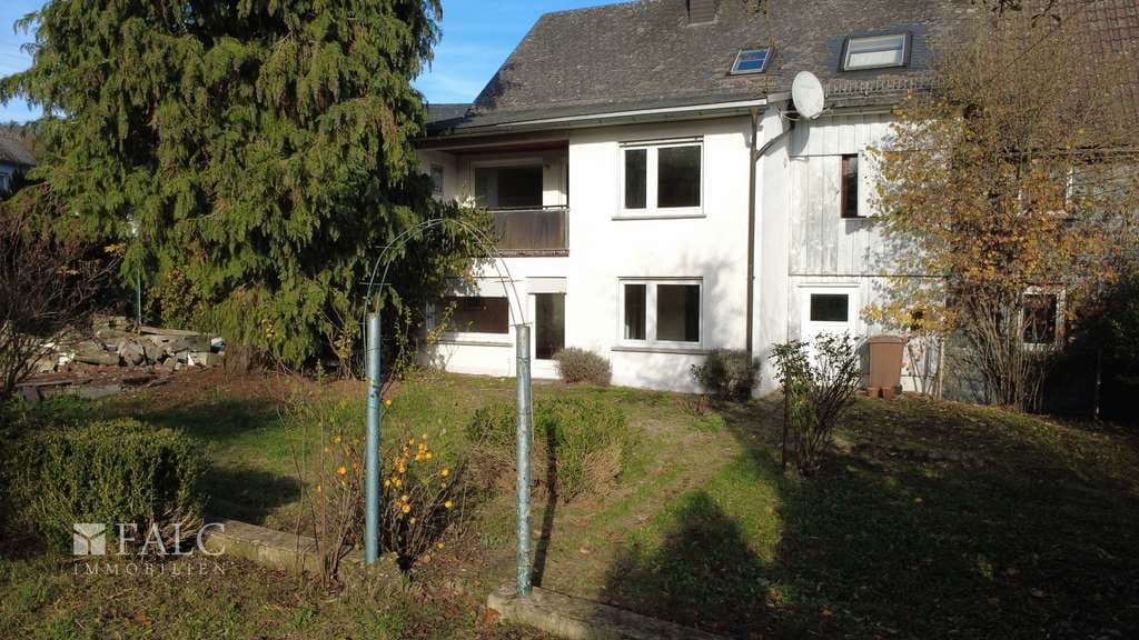 Immobilie in Burbach - Großzügige Doppelhaushälfte - Bild 3