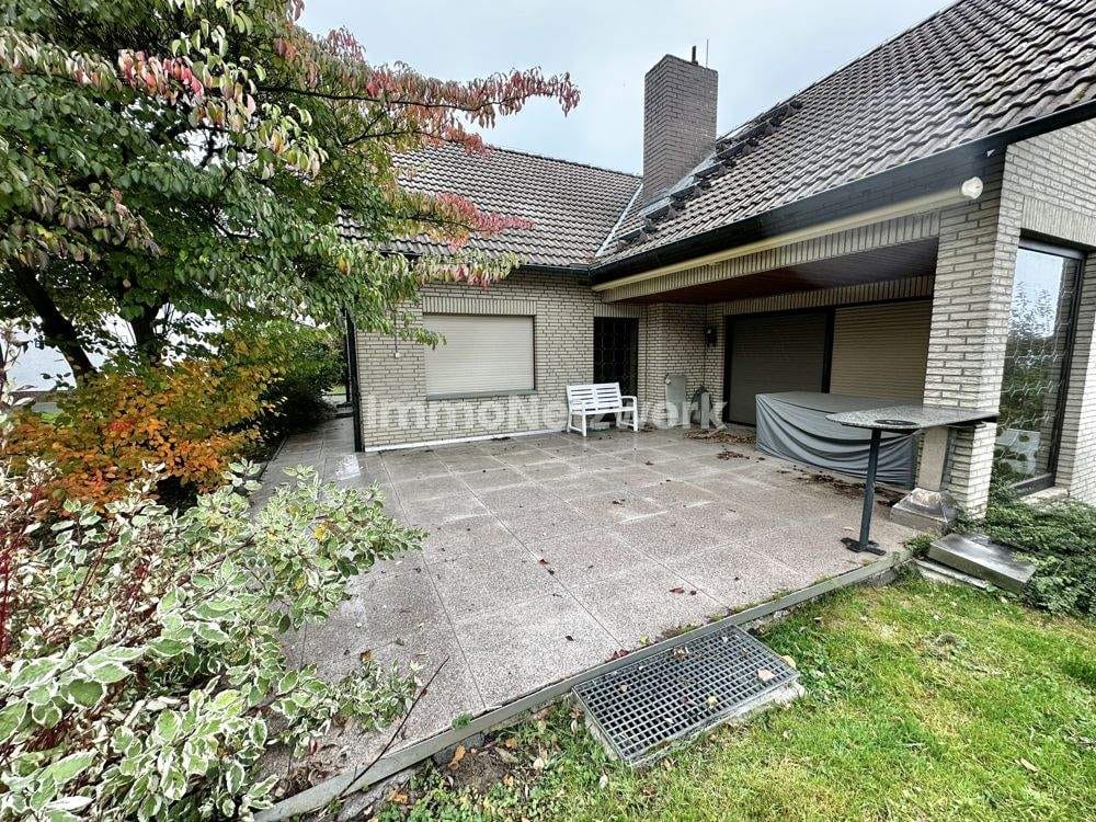 Immobilie in Scheden - Großzügiges Einfamilienhaus mit Einliegerwohnung und großem Grundstück - Bild 4
