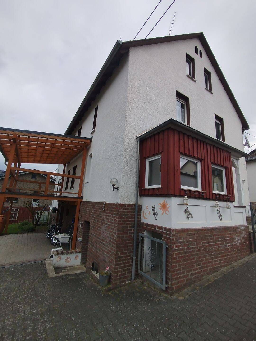 Immobilie in Löhnberg - Bezugsfertige Ein-Zweifamilienhaus mit Hof und Garten - Bild 4