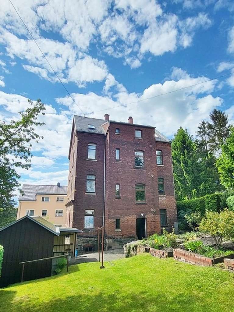 Immobilie in Reichenbach - Dreifamilienhaus mit Klinkerfassade - Bild 1