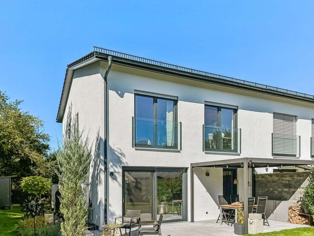 Immobilie in Andechs - Andechs-Machtlfing: Neuwertige Doppelhaushälfte mit modernster energetischer Ausstattung! - Bild 0