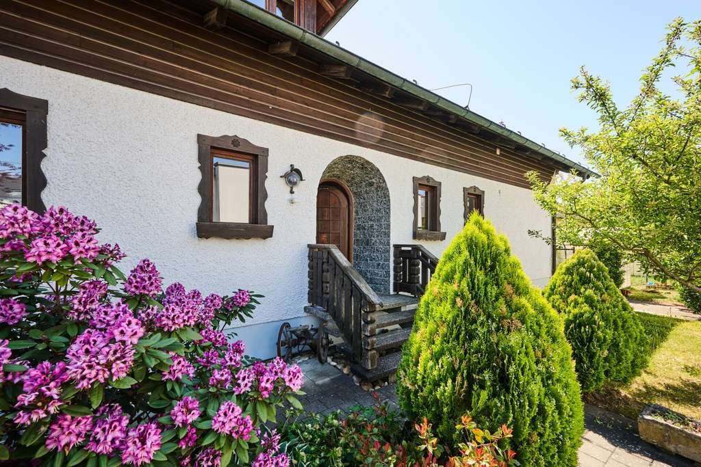 Immobilie in Parkstetten - IHRE CHANCE - 1682 m² im Herzen von Parkstetten mit TOP Ein-Zweifamilienhaus - Bild 2