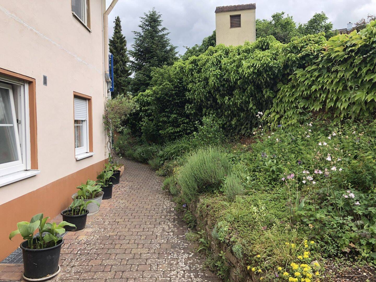 Immobilie in Großhabersdorf - Stadtnahes Wohnen im Grünen - schicke, große ETW mit Garage zu verkaufen! - Bild 4