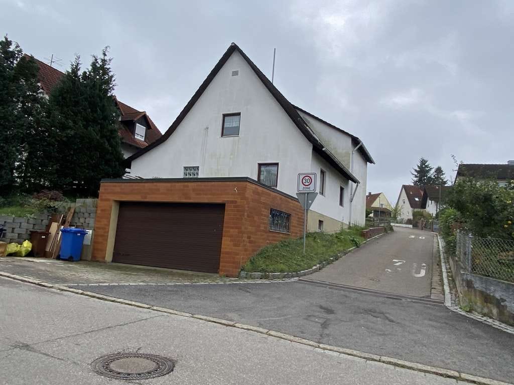Immobilie in Mainburg - GIS IMMOBILIEN - Haus mit Lagergebäude zum Renovieren! - Bild 5