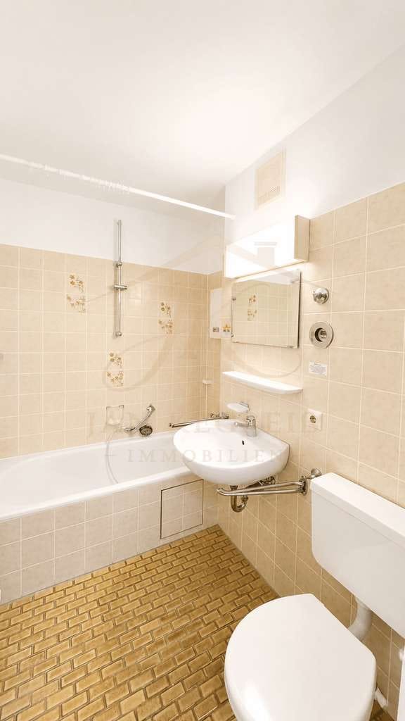 Immobilie in Freudenstadt - 2-Zimmer-Wohnung in begehrter Höhenlage von Freudenstadt-Kniebis - Bild 2