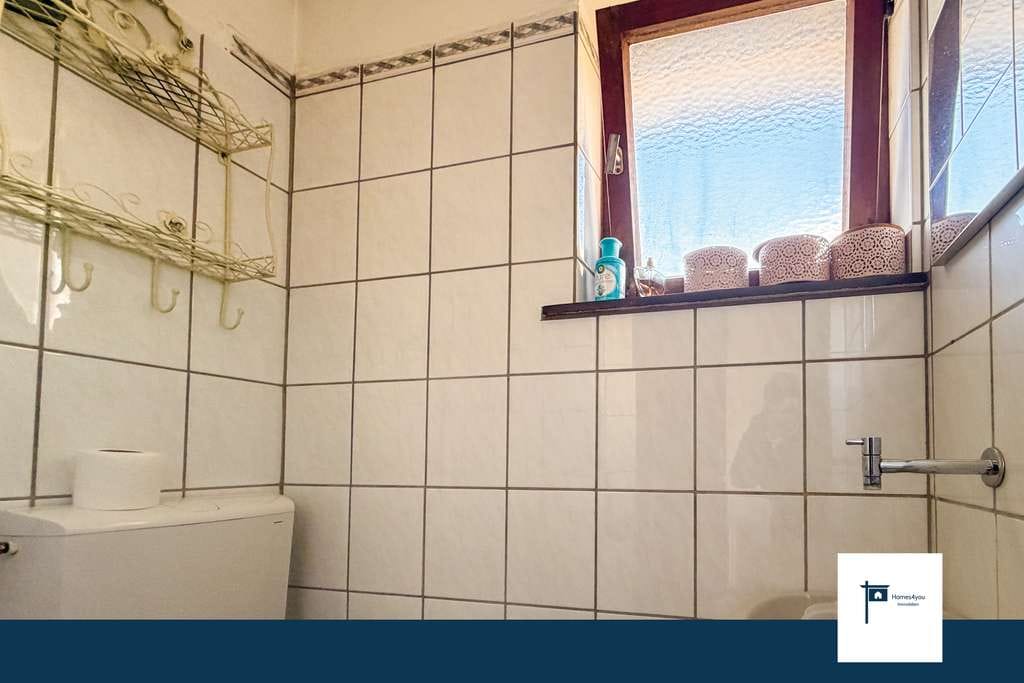 Immobilie in Brake - Einfamilienhaus mit Potenzial - Brake Unterweser - Bild 2