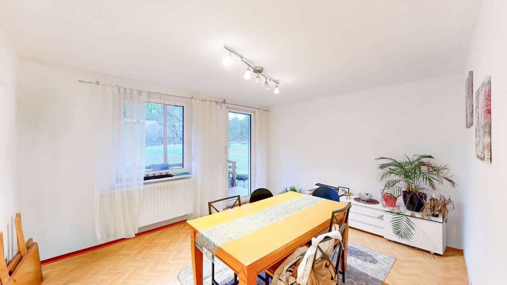 Immobilie in Marktsteft - Viele Zimmer, viel Grün, entspannte Lage - Bild 2