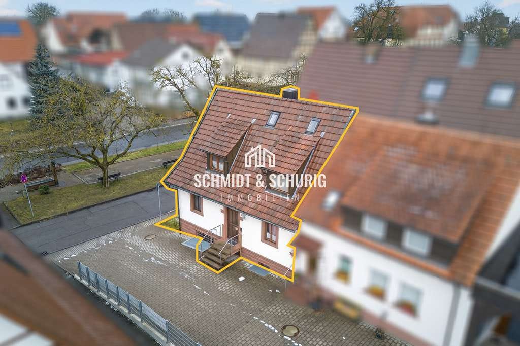 Immobilie in Neulingen - Charmantes Zweifamilienhaus mit Einliegerwohnung in Neulingen - Bild 1