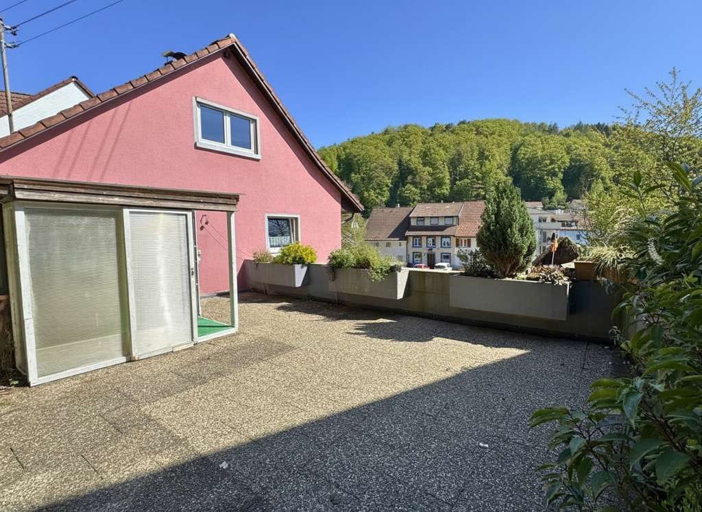 Immobilie in Rheinfelden (Baden) - Hier wartet die Chance auf Ihr eigenes Zuhause mit Zukunft - Bild 1
