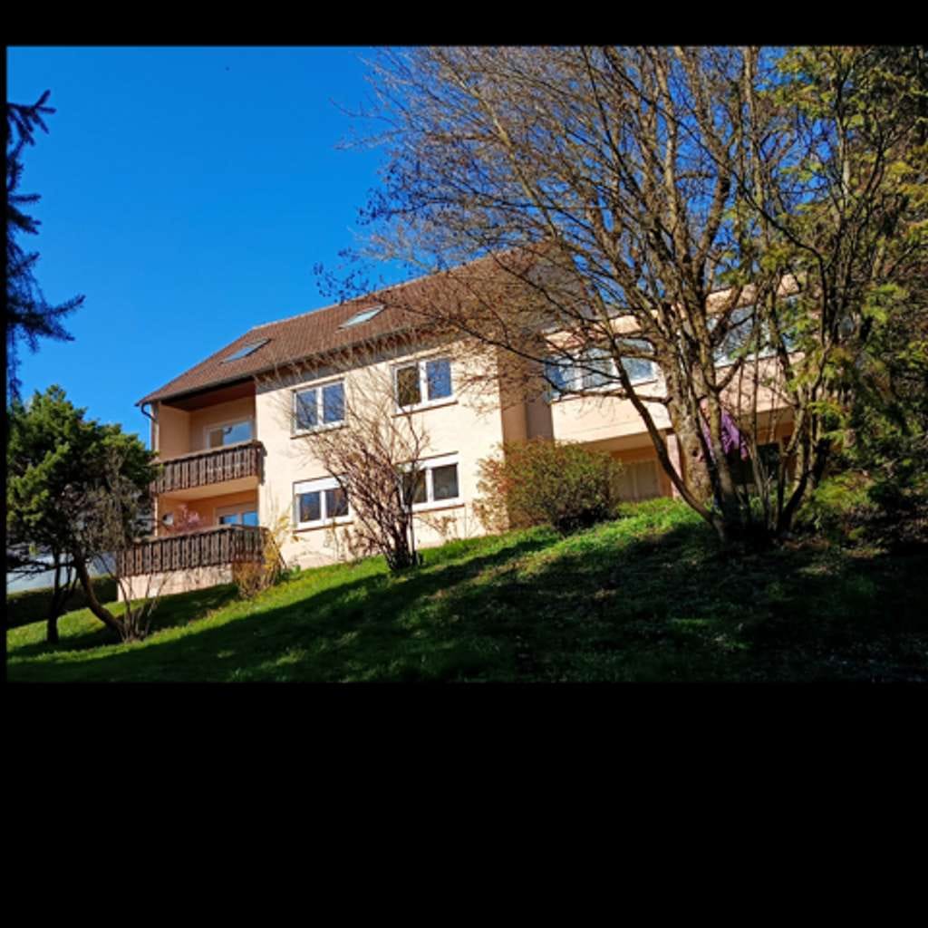 Immobilie in Aalen - Einfamilienhaus mit ELW und Garten, als Generationen-Haus geeignet - Bild 0