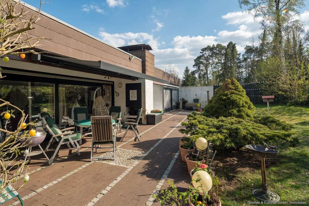 Immobilie in Buchholz in der Nordheide - Exklusives Einfamilienhaus, ca. 480m², mit Pool-und
Sauna/Einliegerwhg/Büro/Praxis in ruhiger Lage - Bild 3