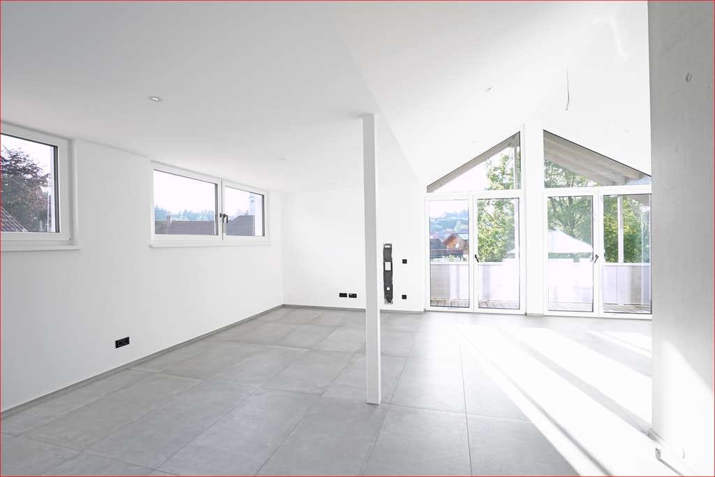 Immobilie in Nesselwang - WHG 7
Exklusive Penthouse-Wohnung! TOP Ausstattung! Top Energiewert KFW40EE - Bild 3