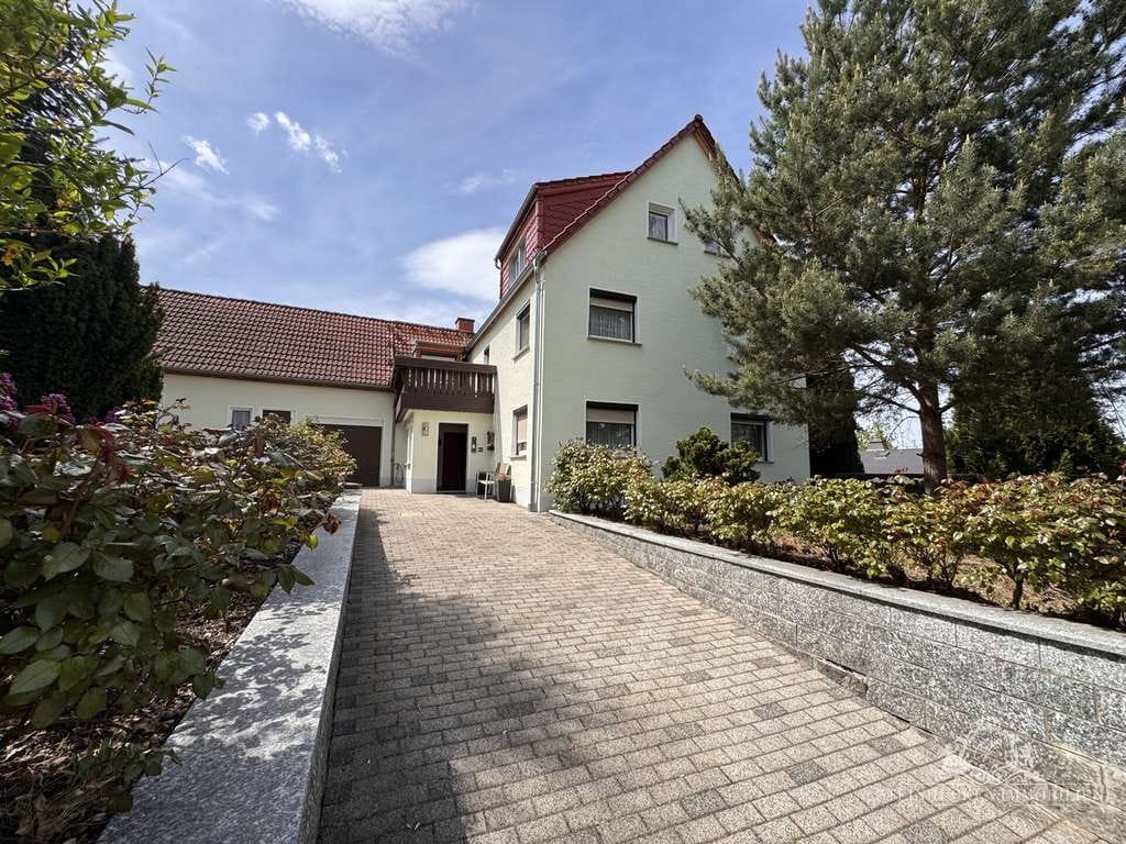 Immobilie in Freital - Großzügiges Einfamilienhaus in ruhiger Lage von Freital-Weißig - Bild 0