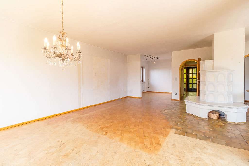 Immobilie in Eckersdorf - Familienparadies in ruhiger Randlage mit Sauna, Pool & Fernblick - Bild 3