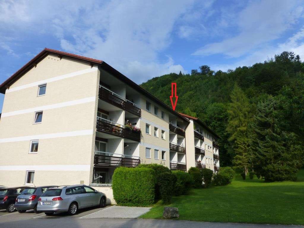 Immobilie in Kochel am See - Kochel am See, schönes 1 Zimmer Apartment mit Süd-Balkon, ruhig gelegen am Waldrand, ohne Provision! - Bild 2