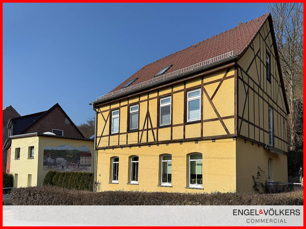 Immobilie in Rastenberg - Gepflegtes Mehrfamilienhaus mit Stellplätzen in idyllischer Lage - Bild 0