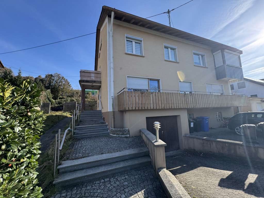 Immobilie in Bad Bellingen - ENDOBA -I- Komplett sanierte 3-Zimmerwohnung inkl. Küche, Garage, Aussenfläche und vieles mehr! - Bild 0