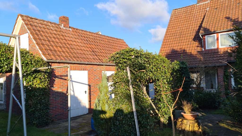 Immobilie in Varel - Einfamilienhaus mit Einliegerwohnung in Varel Obenstrohe  - Bild 3