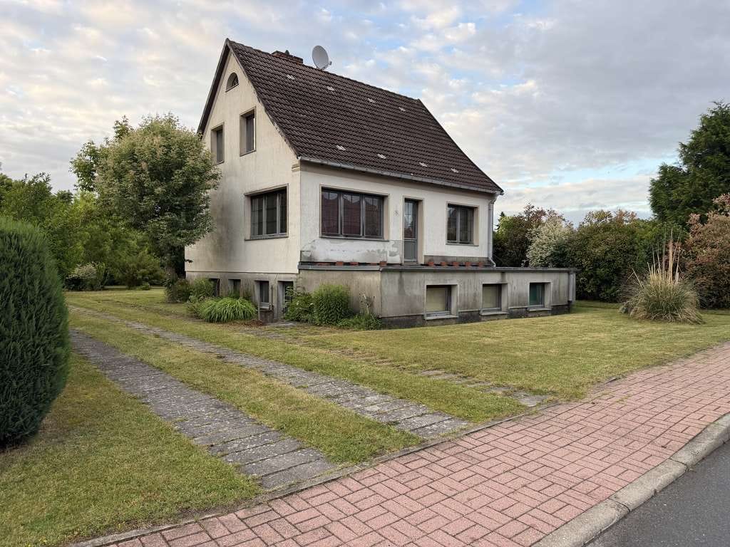 Immobilie in Leezen - Sanierungsbedürftiges Einfamilienhaus mit viel Potenzial - Bild 0