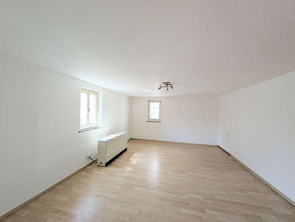 Immobilie in Leonberg - Historischer Charme trifft auf Wohnkomfort – Bezugsfreie 2-Zimmer-Wohnung - Bild 1
