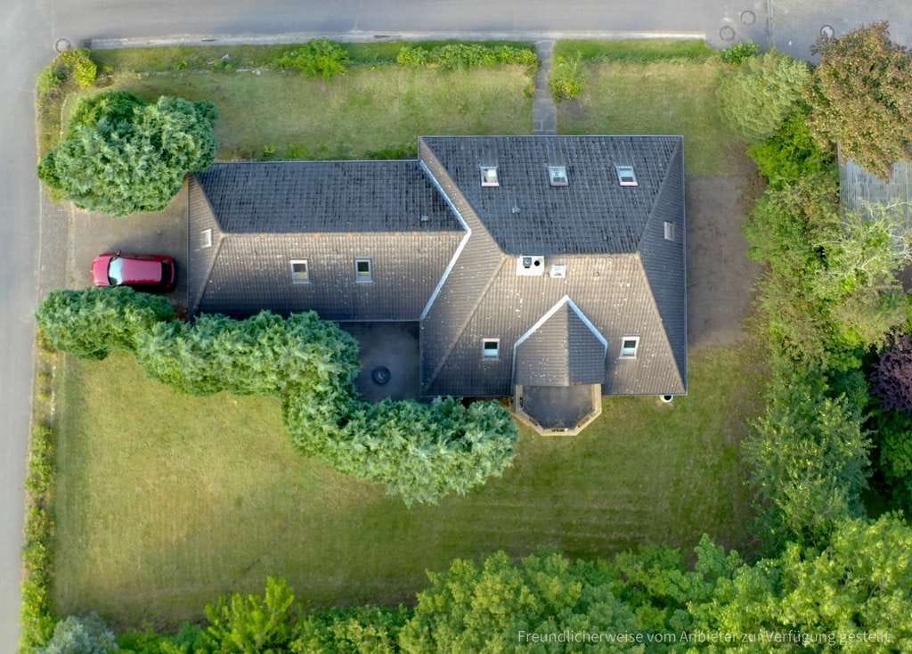 Immobilie in Mildstedt - Familienidyll vor den Toren Husums – Vielseitiges Einfamilienhaus mit großem Garten in Mildstedt - Bild 1