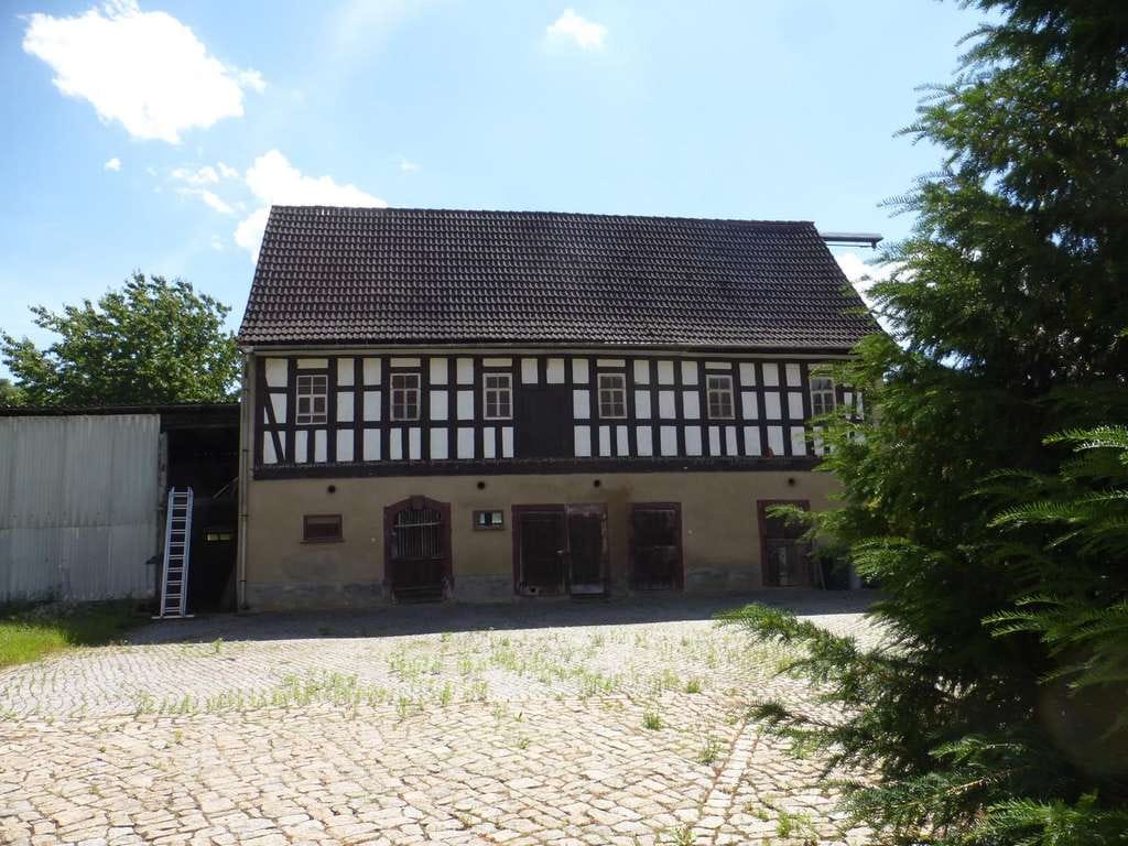 Immobilie in Nobitz - Denkmalgeschütztes historisches Bauerngehöft mit Scheune, Stallgebäude und ca. 1 ha Land in Nobitz - Bild 5