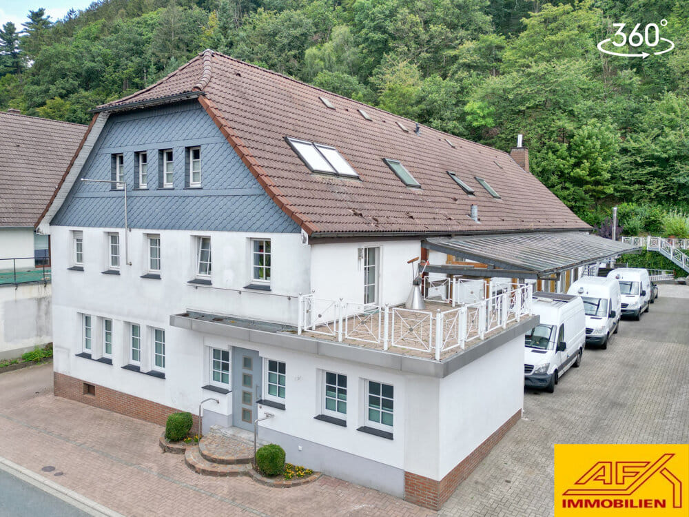 Immobilie in Sundern - Überzeugendes Wohn- und Geschäftshaus im Sunderner Ortsteil! - Bild 0