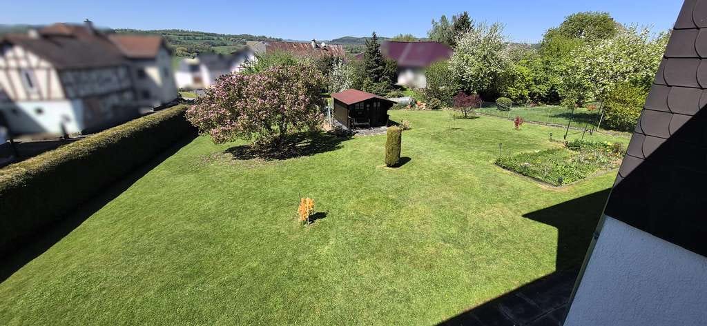 Immobilie in Löhnberg - Einfamilienhaus (mit Option Einliegerwohnung) in idyllischer Lage - Bild 3