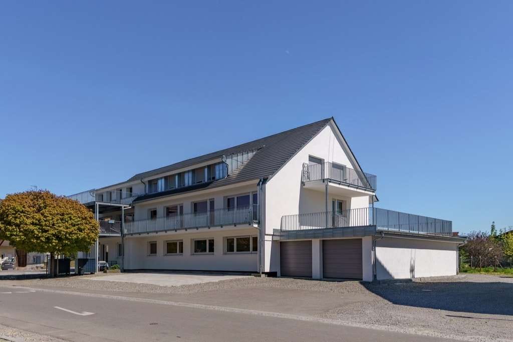 Immobilie in Volkertshausen - Viel Platz für neue Wohnideen - Großzügige Erdgeschosswohnung - Bild 1