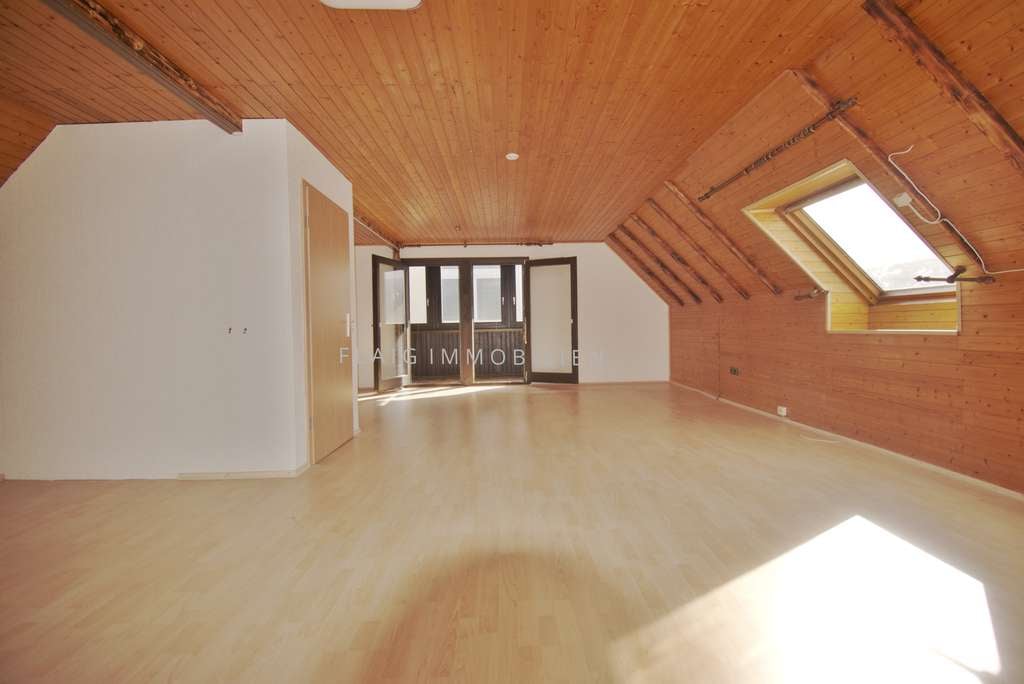 Immobilie in Böhl-Iggelheim - Nähe Speyer – Attraktives Einfamilienhaus auf 780 m² Grundstück mit Doppelgarage und  Stellflächen - Bild 1