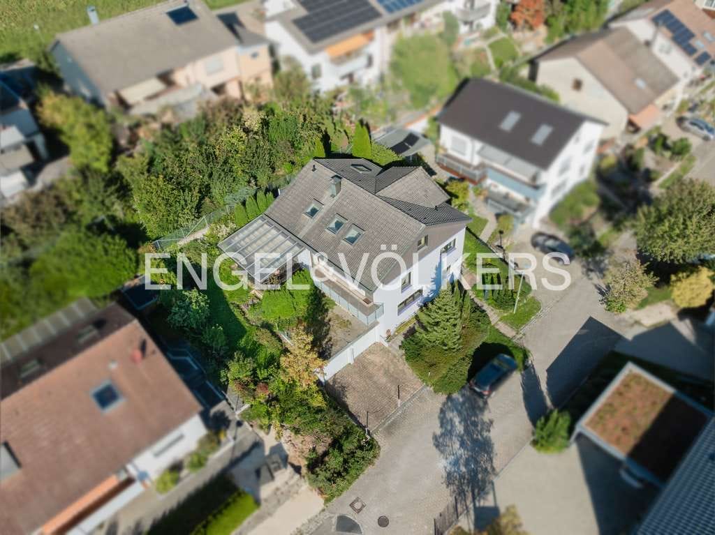 Immobilie in Adelberg - Zweifamilienhaus mit Weitblick – großzügig, gepflegt und vielseitig nutzbar - Bild 3