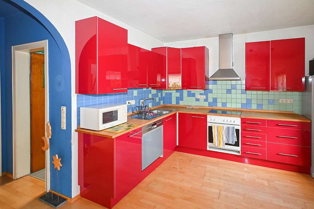 Immobilie in Elze - Elze - Einfamilienhaus mit Potenzial in gefragter Lage mit großem Garten - Bild 2