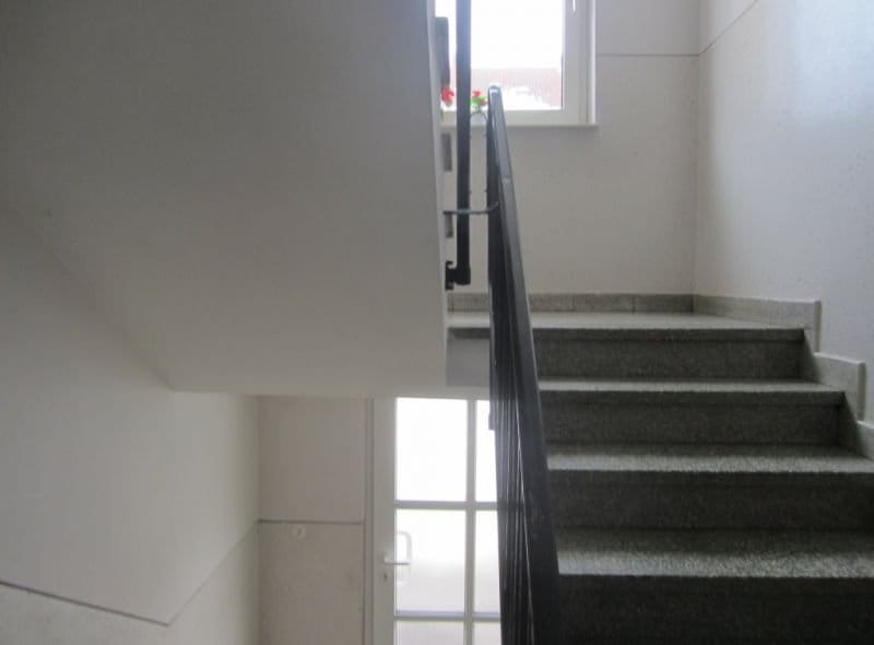 Immobilie in Bamberg - BAMBERG-OST-NÄHE STADION: 3-ZIMMER-WOHNUNG(=ca.63m2)+BAD MIT FENSTER+ BALKON FÜR 154.000,-EURO - Bild 2