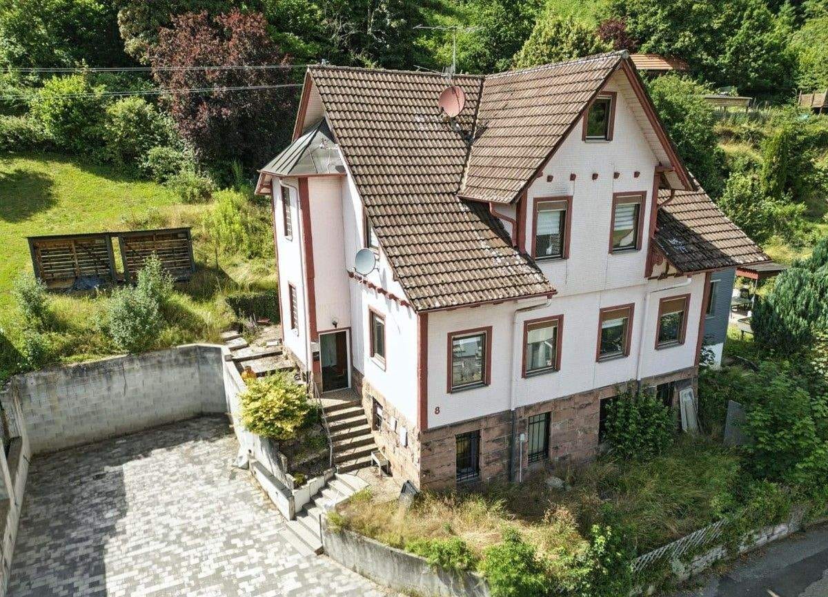 Immobilie in Höfen an der Enz - Provisionsfrei: Zweifamilienhaus mit Traumaussicht - Bild 1