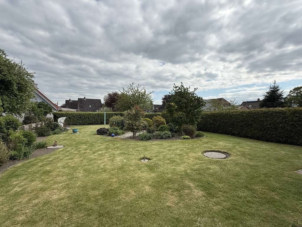Immobilie in Herzhorn - Einfamilienhaus am Deich mit großem Garten, Garage & Klimaanlage – Herzhorn  - Bild 4