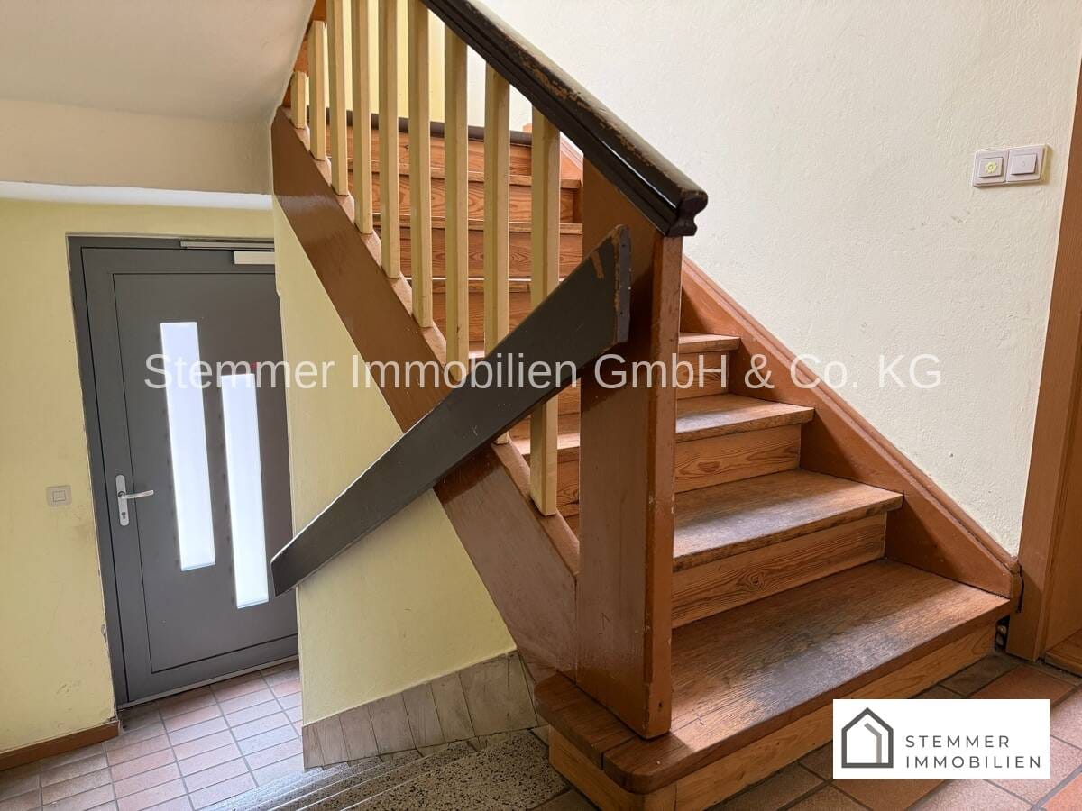Immobilie in Weiden in der Oberpfalz - Gepflegte Hochparterre-Wohnung in Lerchenfeld, ideal zur Eigennutzung oder Kapitalanlage - Bild 1