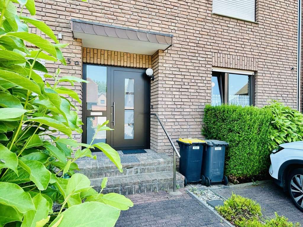 Immobilie in Dorsten - Großzügiges Reihenhaus mit Garten und Garage in Dorsten-Ulfkotte - Bild 0