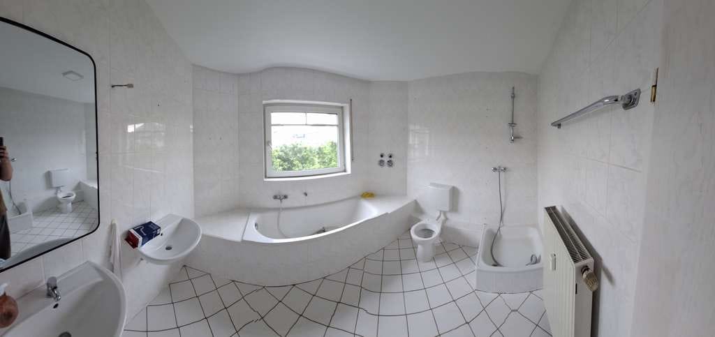 Immobilie in Groß-Zimmern - Großzügige 4-Zimmer-Wohnung in Groß-Zimmern mit Balkon und riesigem Garten - Bild 1