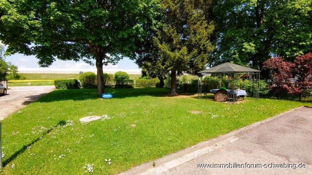 Immobilie in Unterföhring - Familiengerechte 3-Zimmer-Wohnung mit Terrasse und großem Gartenanteil in Unterföhring! - Bild 4