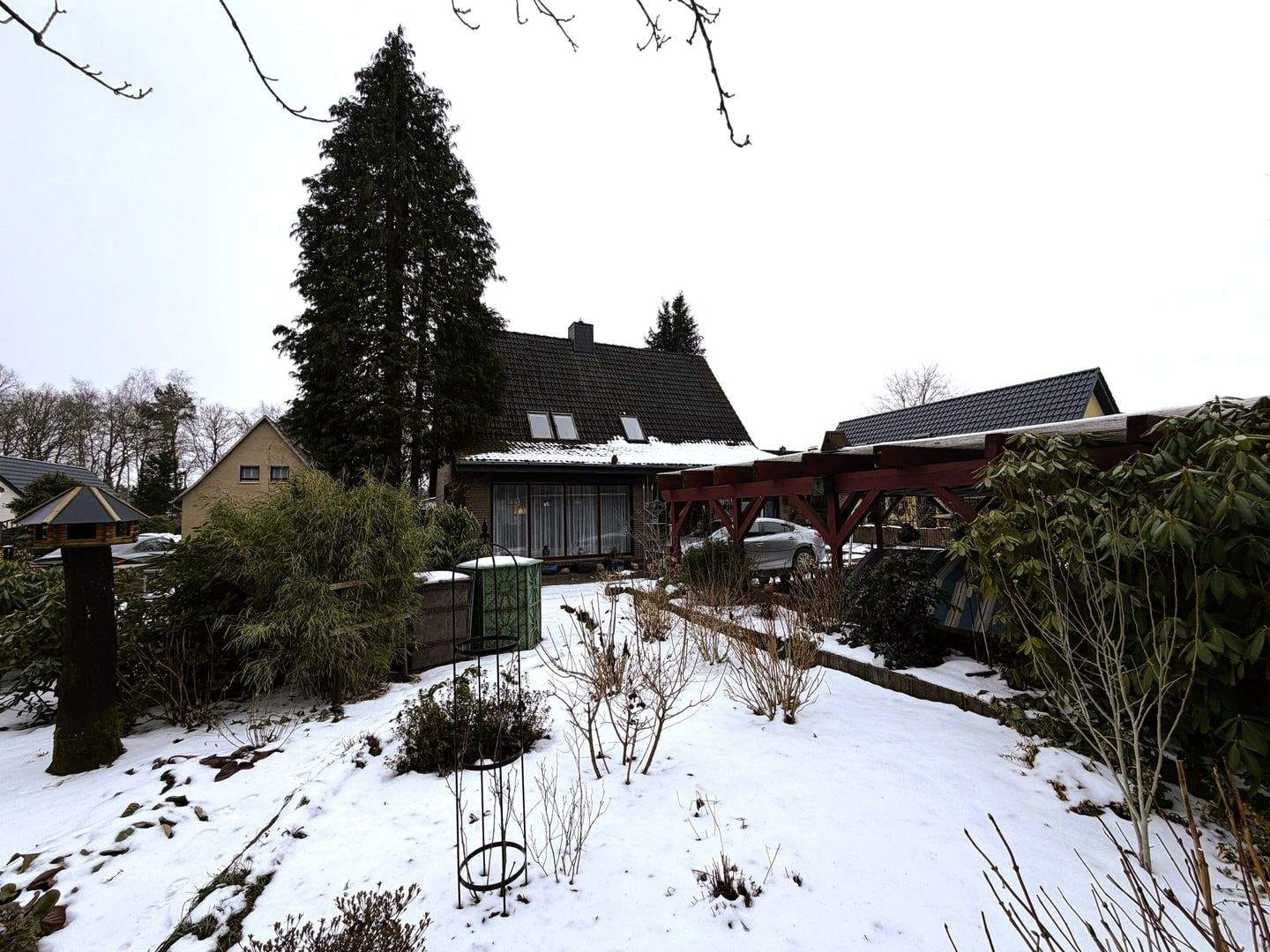 Immobilie in Oerel - Wohnhaus mit Garage und  überdachter Terrasse in Sonnenmulde - Bild 1