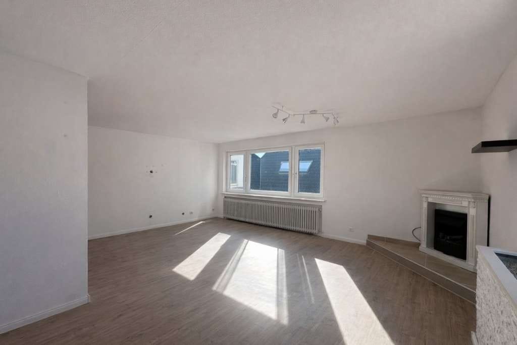 Immobilie in Magstadt - Ruhiges Wohnglück zu einem TOP-Preis: 4 Zimmer- Wohnung mit Balkon und TG sucht neuen Eigentümer! - Bild 3