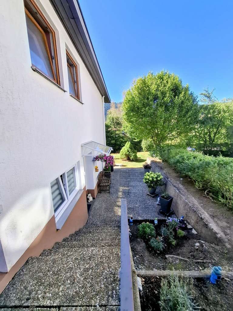 Immobilie in Baiersbronn - Schönes Mehrfamilienhaus in Mitteltal - Bild 2