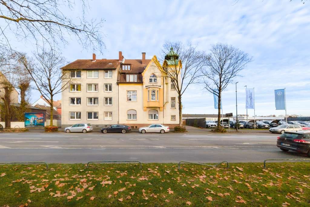 Immobilie in Recklinghausen - 4 Einheiten – 3 Garagen – 1000 m² Grundstück - Bild 0