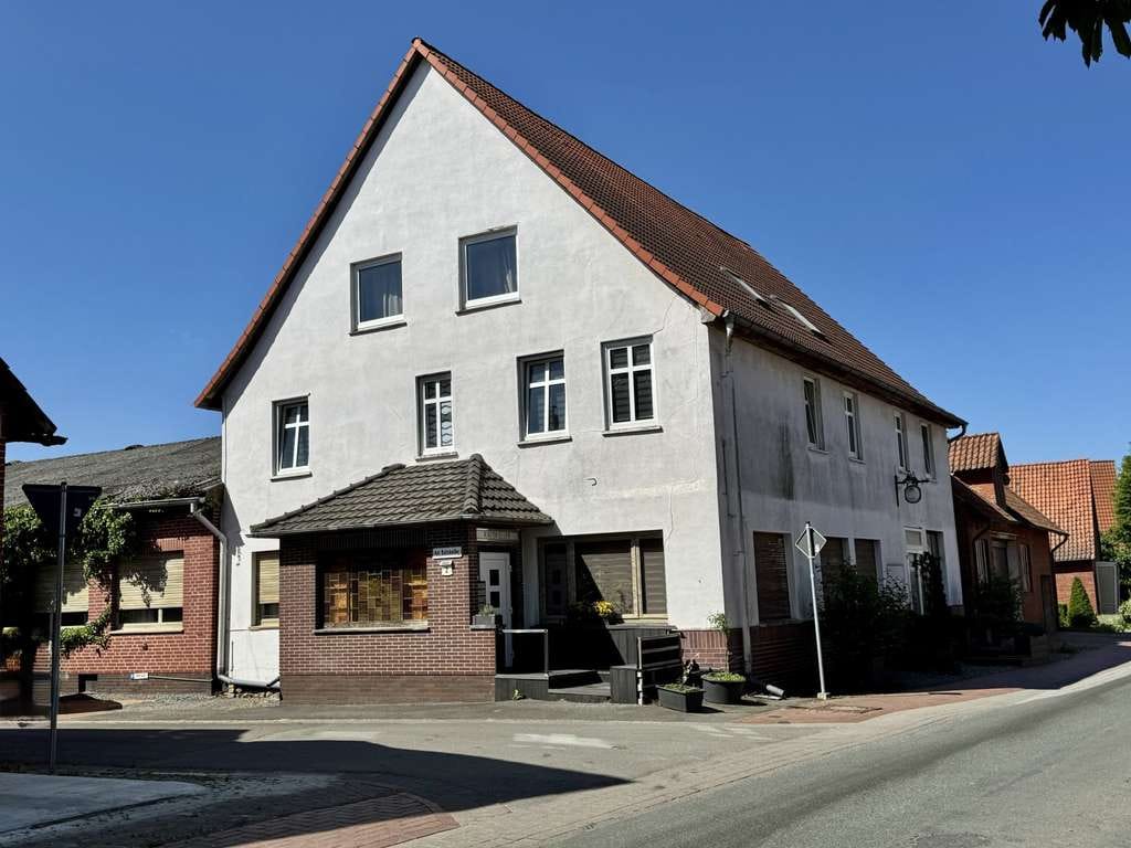 Immobilie in Petershagen - Mehrfamilienhaus mit Strukturierungs- und Erweiterungspotenzial - Bild 0