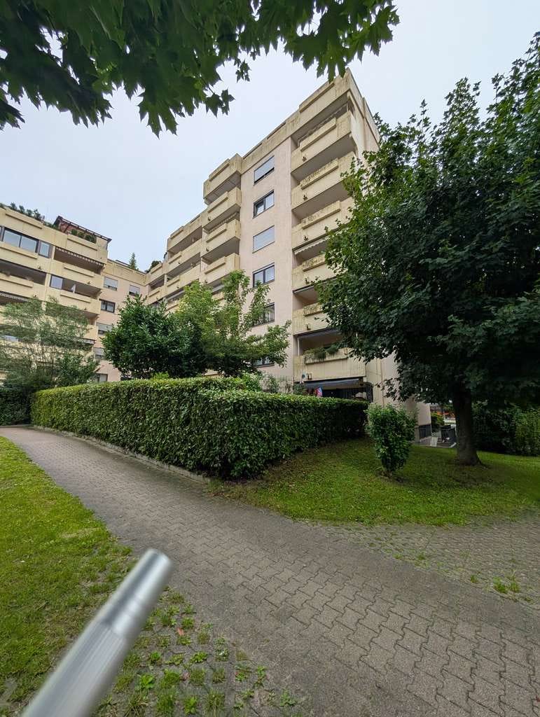 Immobilie in Tamm - Sehr schöne 4 Zimmer-Wohnung im 1. Obergeschoss - Bild 0
