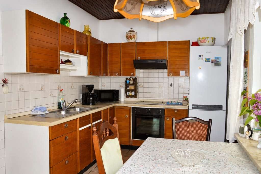 Immobilie in Cadenberge - Charmanter Bungalow mit ausgebautem Dachgeschoss und schönem Garten in ruhiger Lage - Bild 3