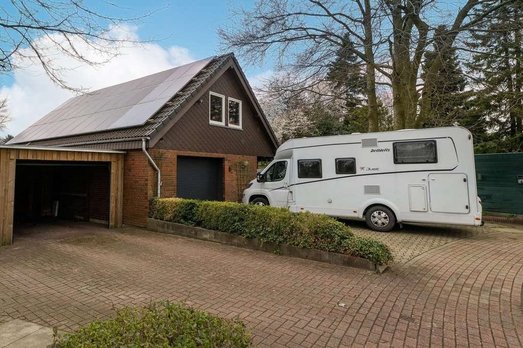 Immobilie in Süderlügum - Umfassend modernisiertes Einfamilienhaus mit Garage auf herrlichem Südgrundstück - Bild 2