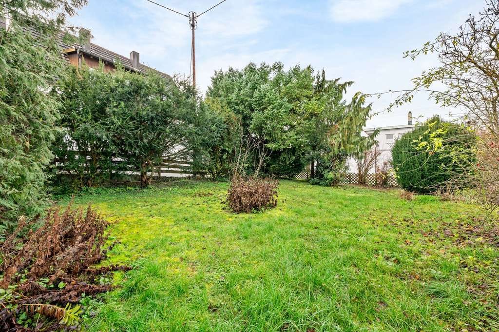 Immobilie in Bönnigheim - Charmantes Einfamilienhaus mit großem Garten und vielseitigen Nutzungsmöglichkeiten - Bild 2