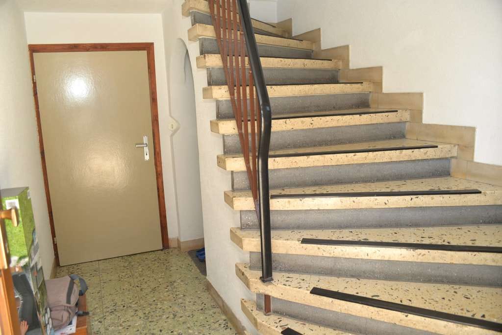 Immobilie in Bretzfeld - 2-Familien-Wohnhaus mit Garage - Bild 1